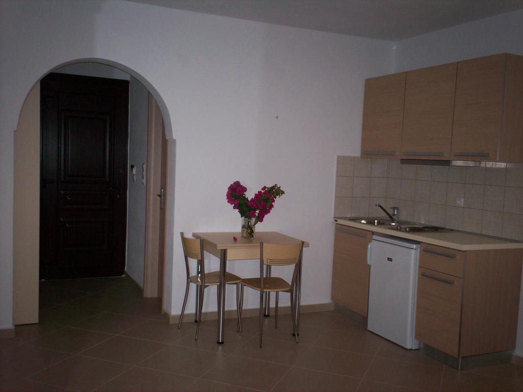 Alex Mike Apartment Agia Anna  Exterior foto
