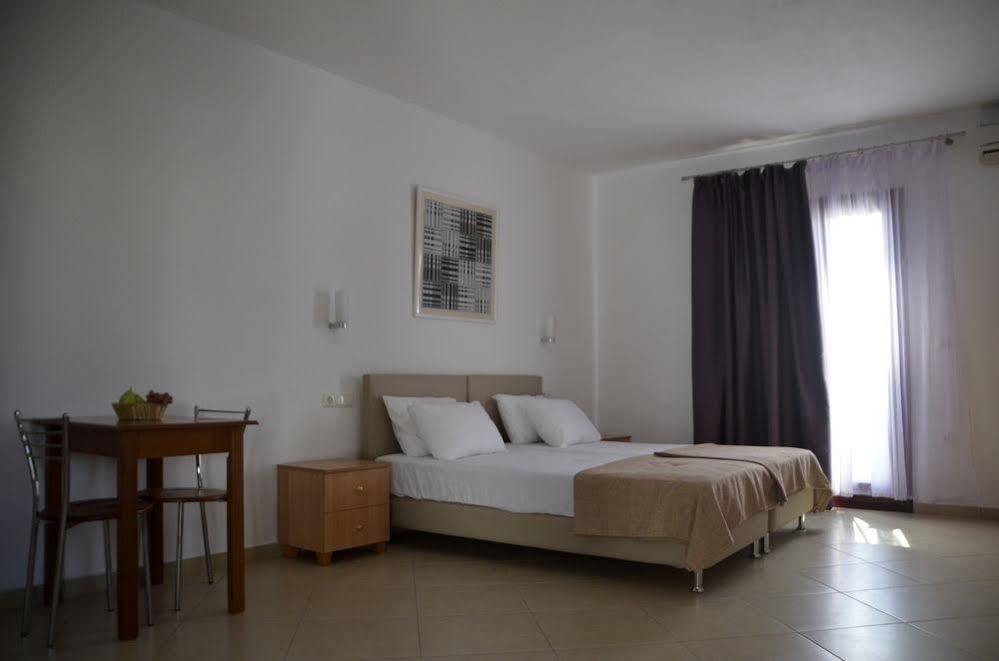 Alex Mike Apartment Agia Anna  Exterior foto